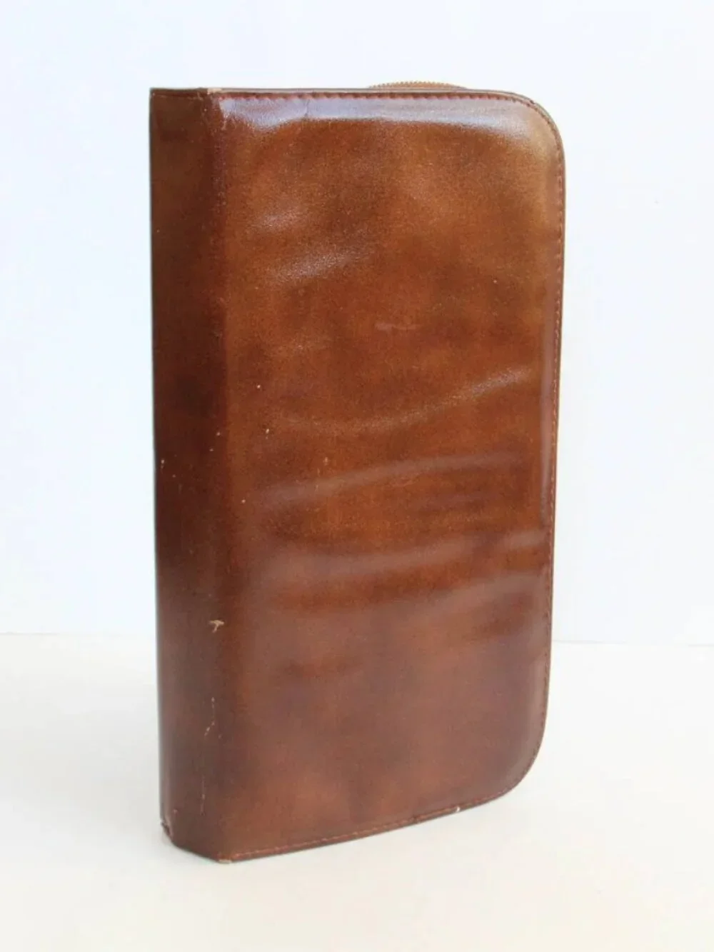 Vintage Leather Toiletry Bag Made in Western Germany, Zippered Dopp Kit - Picture 3 of 6